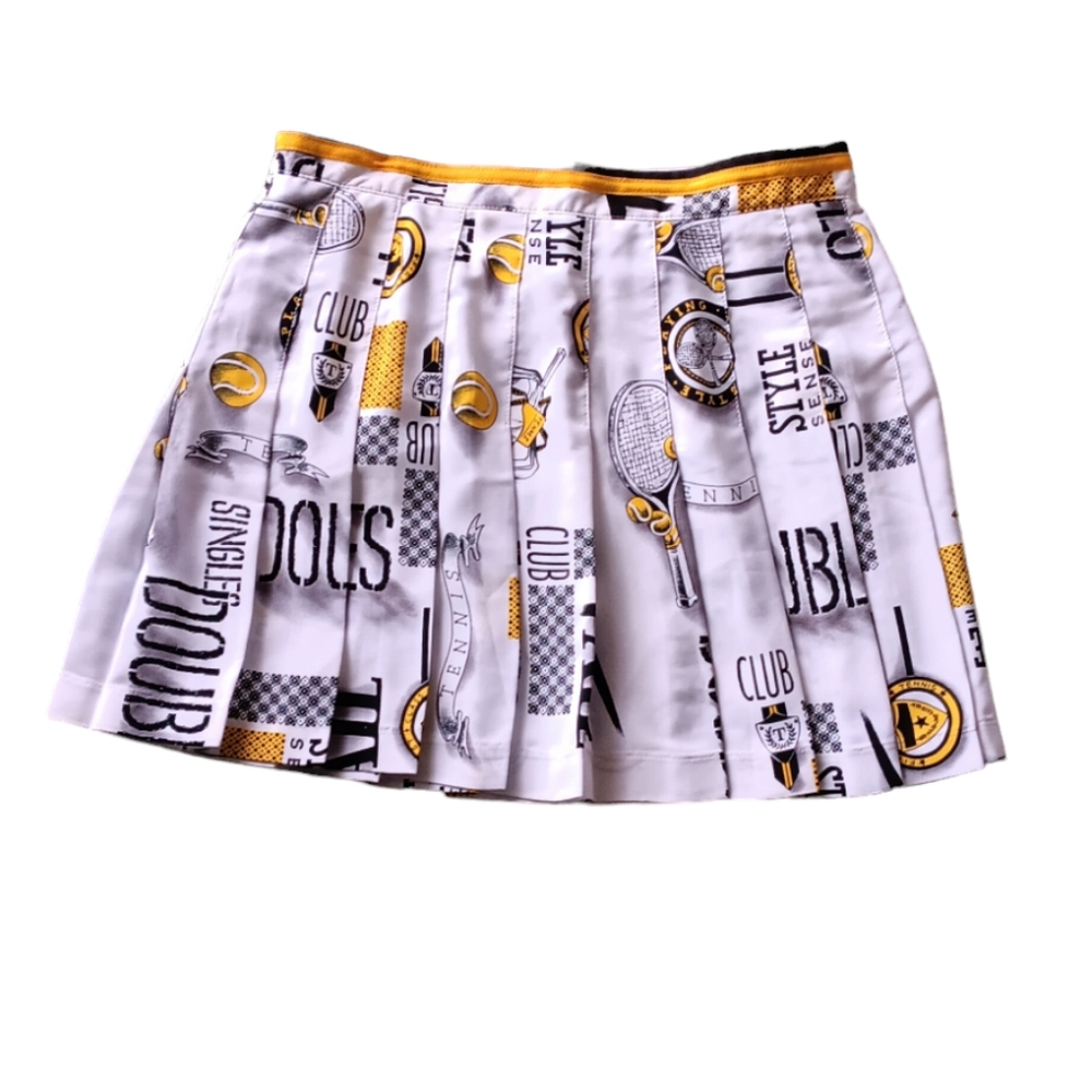 - PLEATED GRAPHIC TENNIS SKIRT NWT